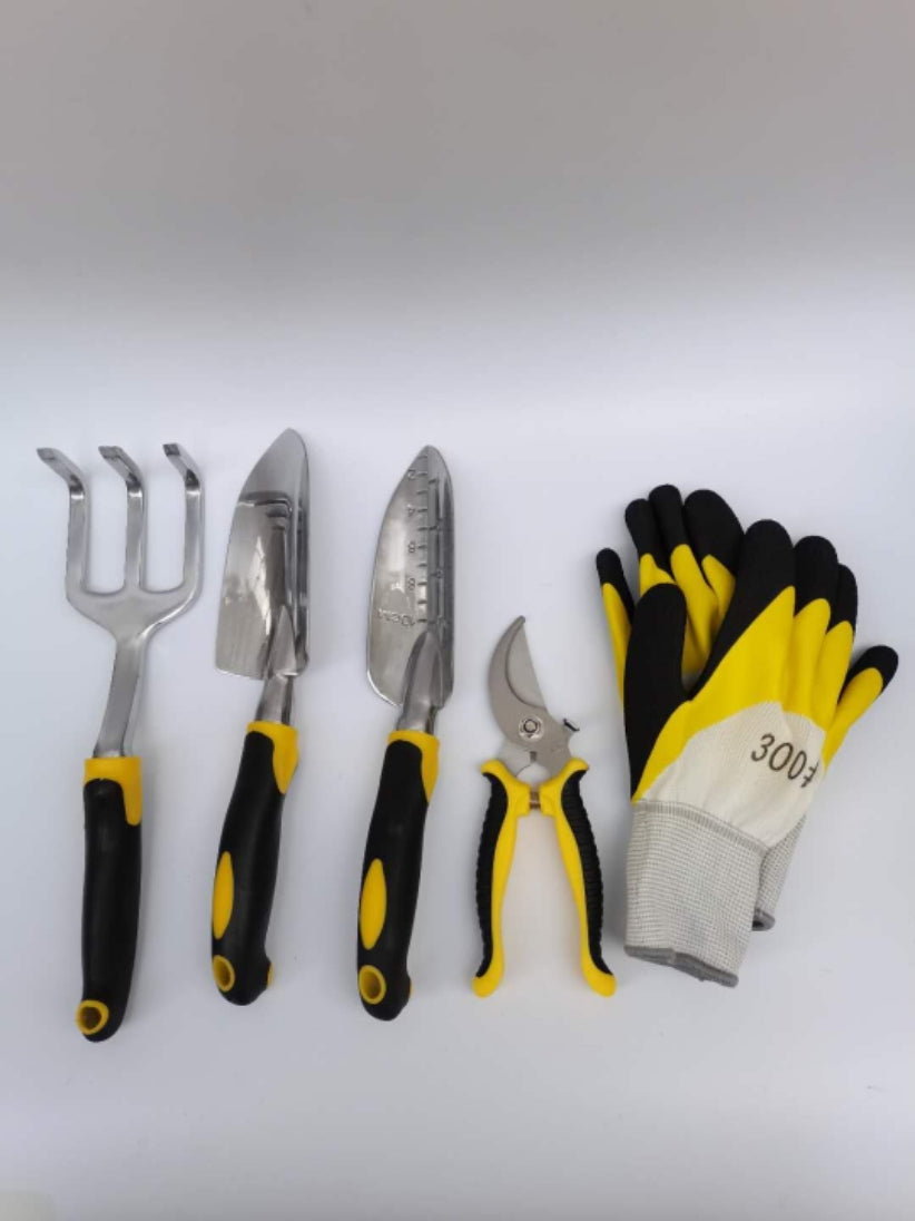 Set 5 in 1 Gardening Tools Set for Plants - Basic Farm House