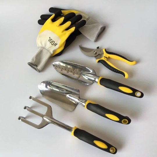 Set 5 in 1 Gardening Tools Set for Plants - Basic Farm House